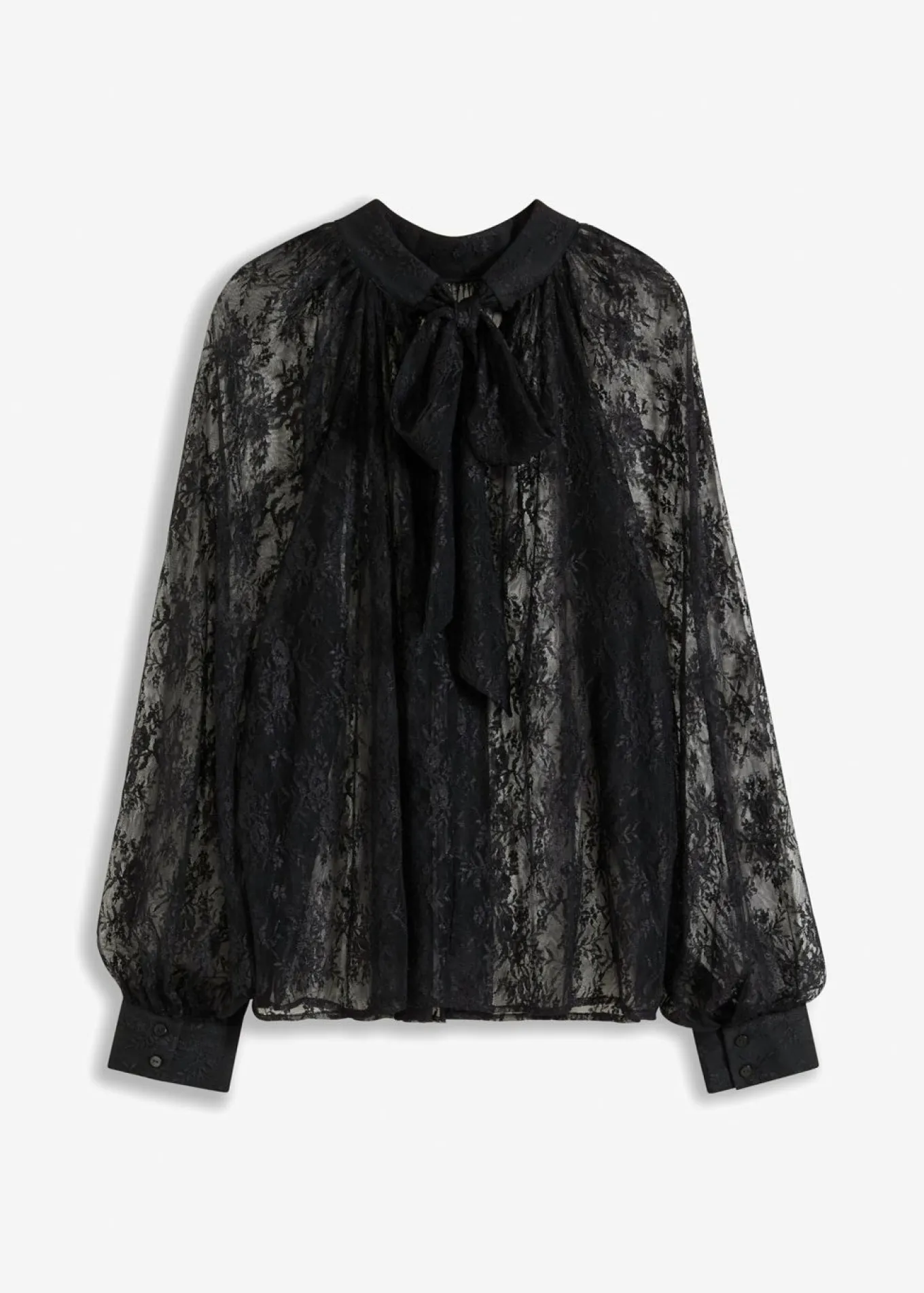 Blusa de encaje con ligeras transparencias