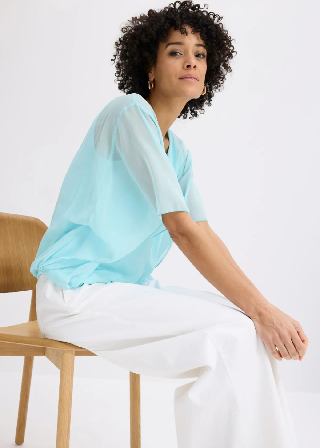 Blusa de gasa con camiseta interior