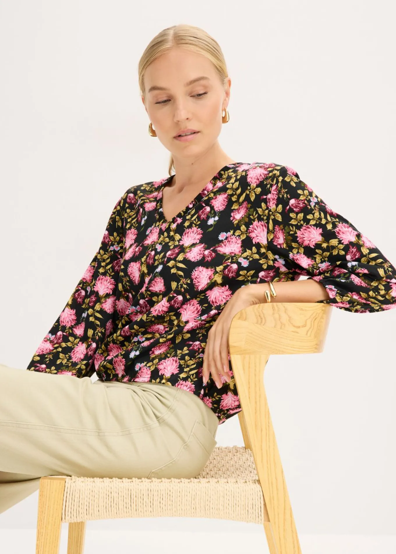 Blusa de gasa con fruncido en el bajo