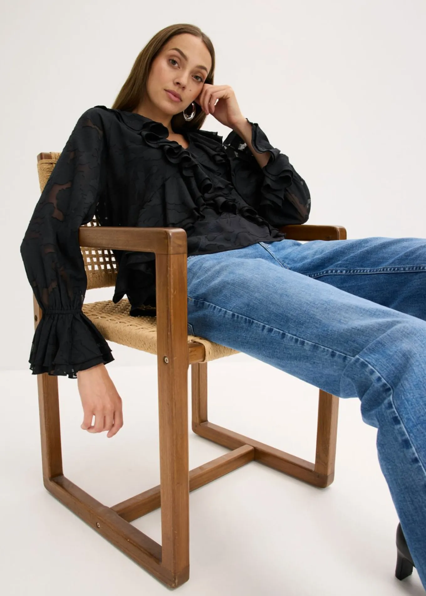 Blusa de gasa con ligeras transparencias