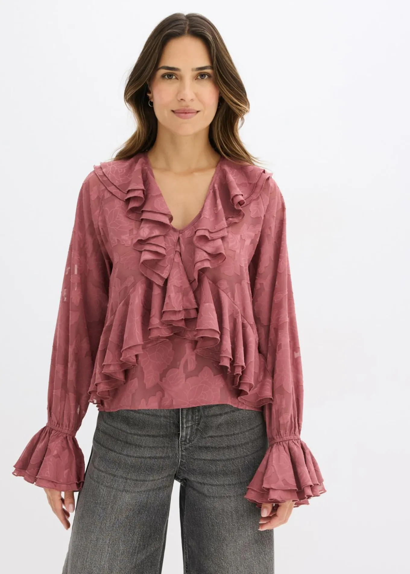 Blusa de gasa con ligeras transparencias