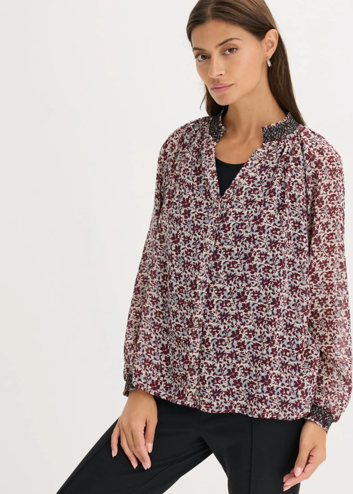 Blusa de gasa estampada con bordado