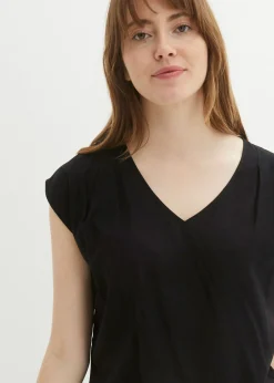 Blusa de manga corta con escote en V