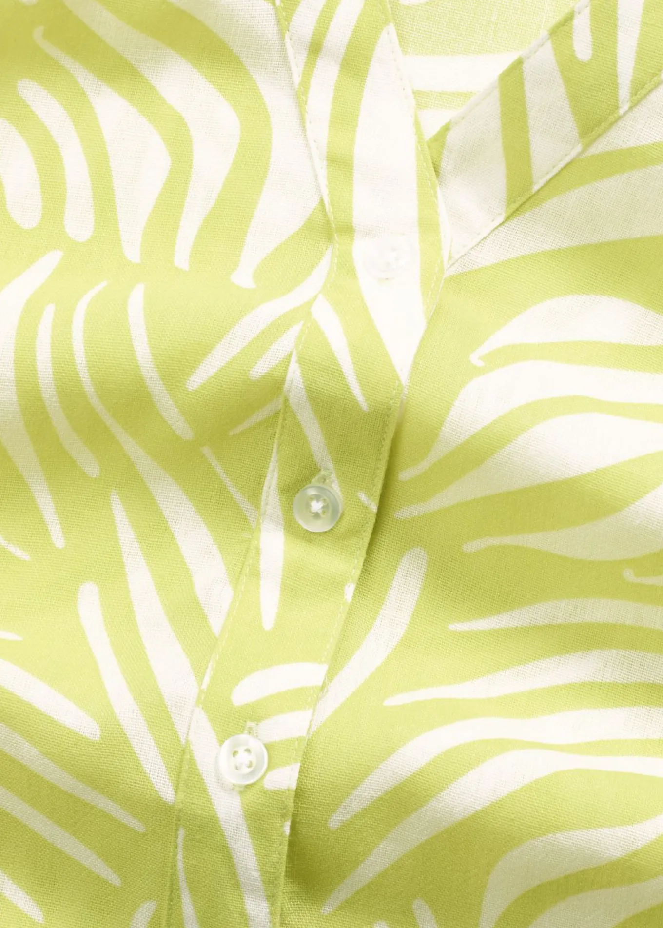 Blusa de manga corta con aspecto de lino