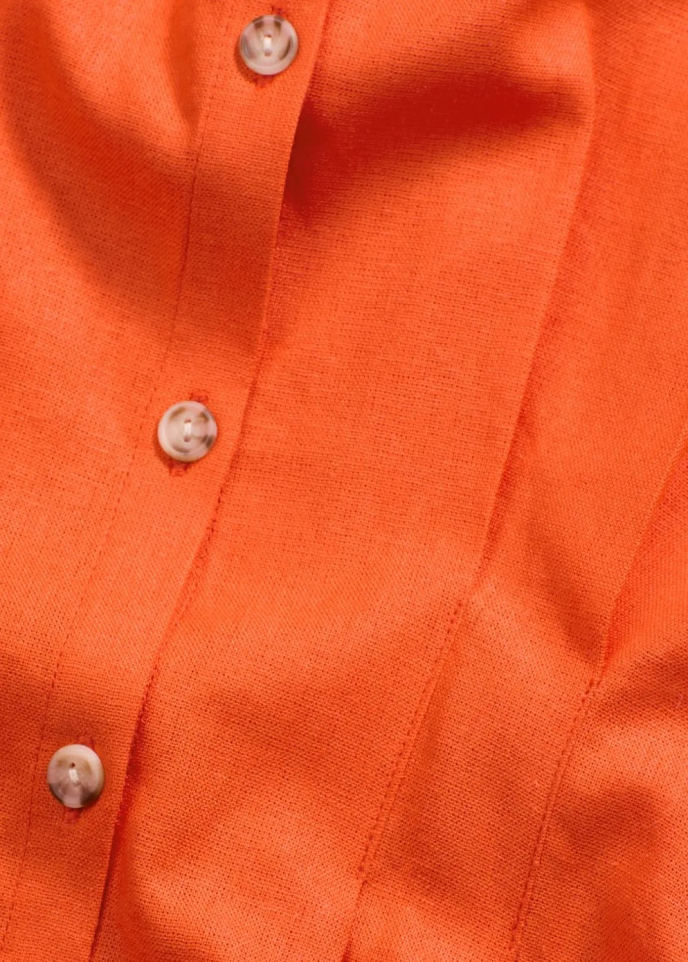 Blusa de manga corta de mezcla de lino vaporoso