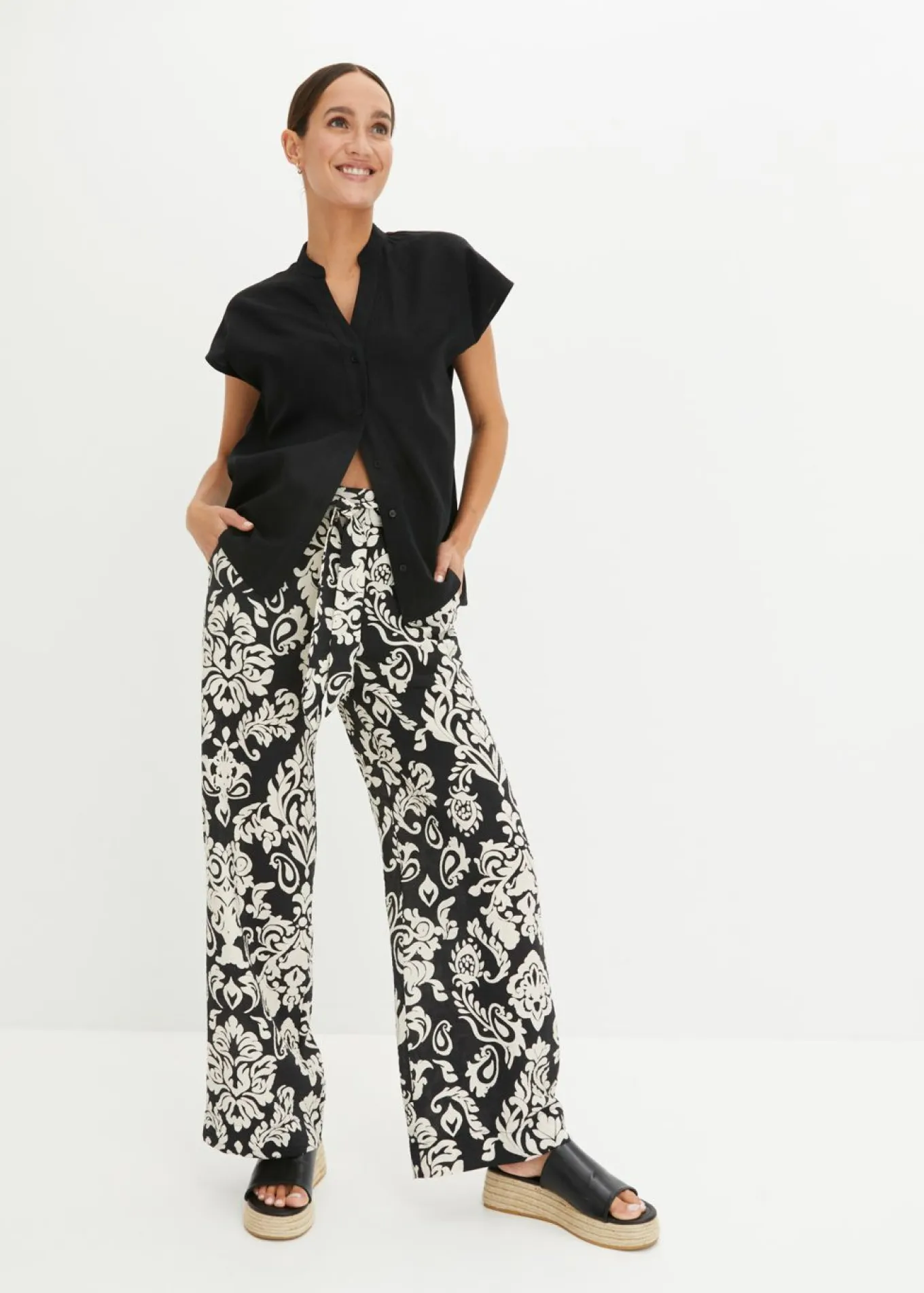Blusa de manga corta de mezcla de lino vaporoso