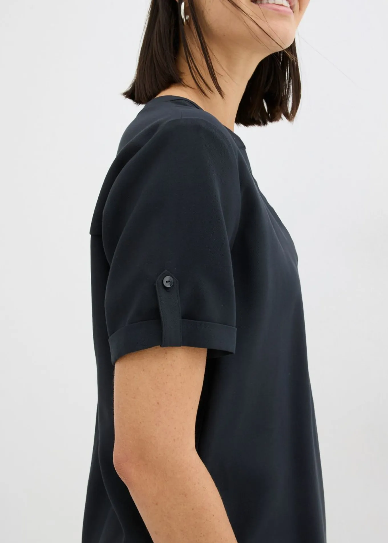 Blusa de manga corta de mezcla de viscosa firme