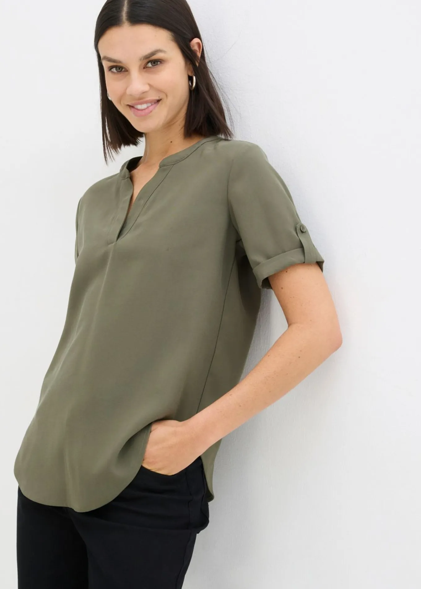 Blusa de manga corta de mezcla de viscosa firme