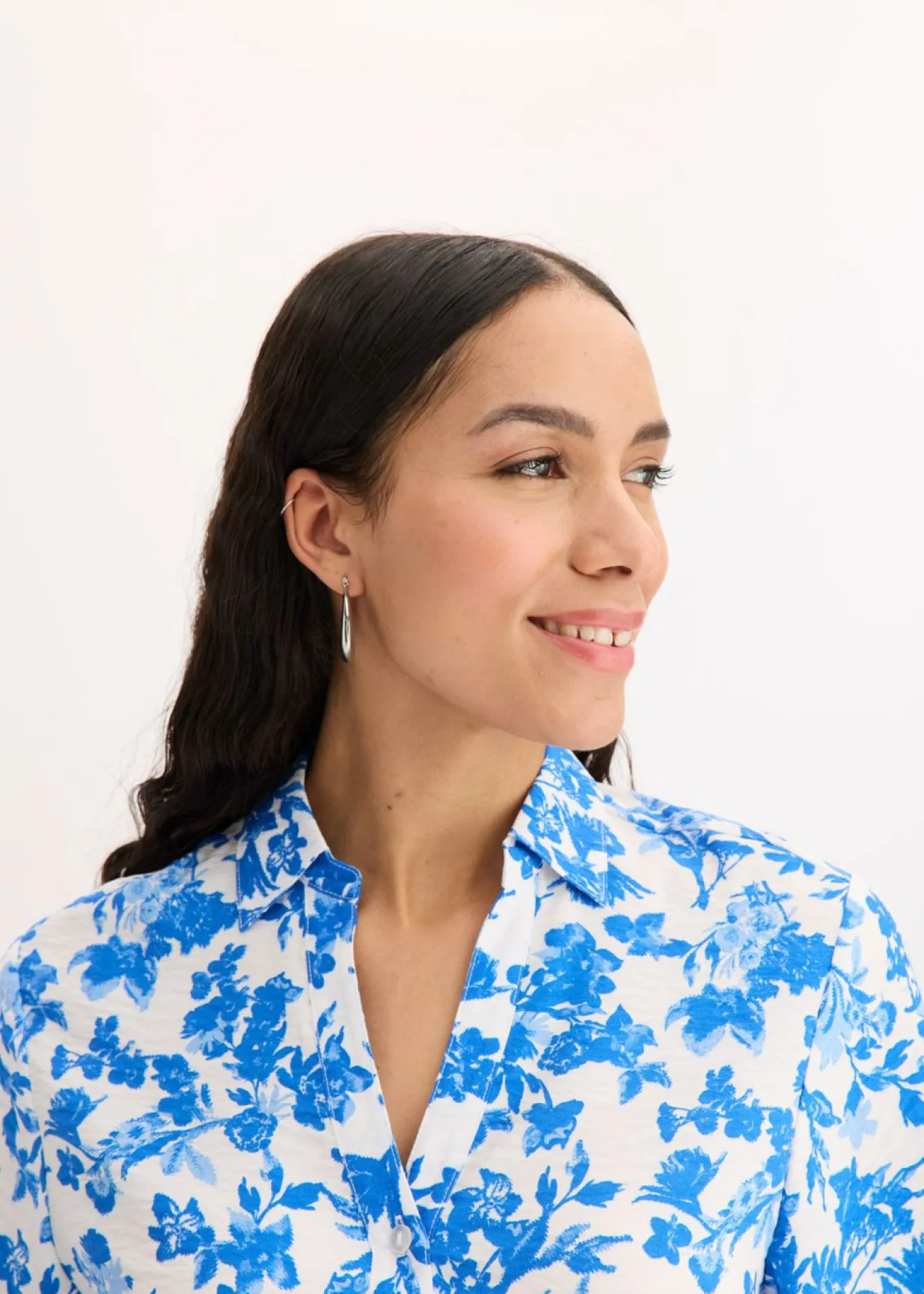 Blusa de manga corta de suave mezcla de viscosa