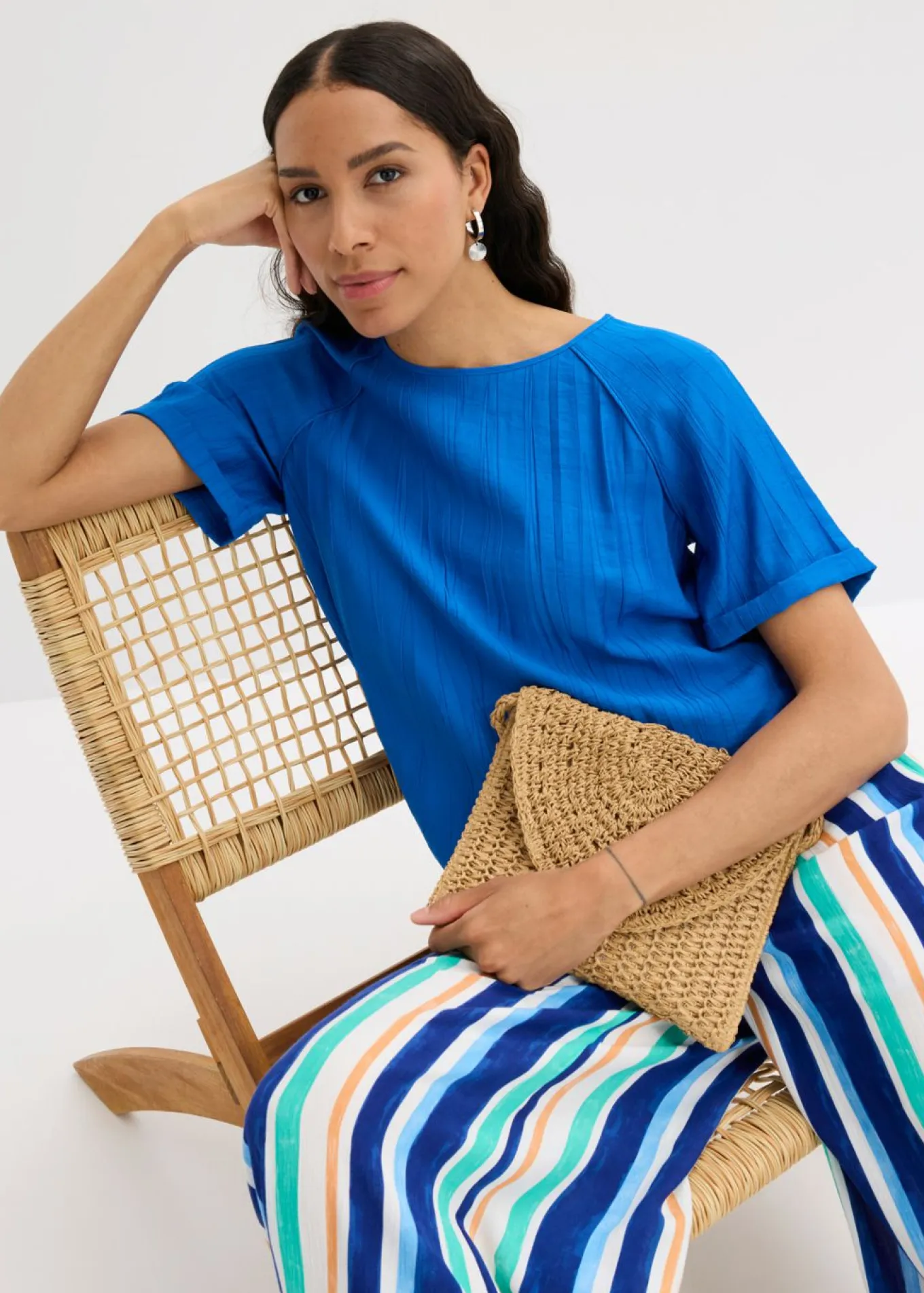 Blusa de manga corta de suave mezcla de viscosa