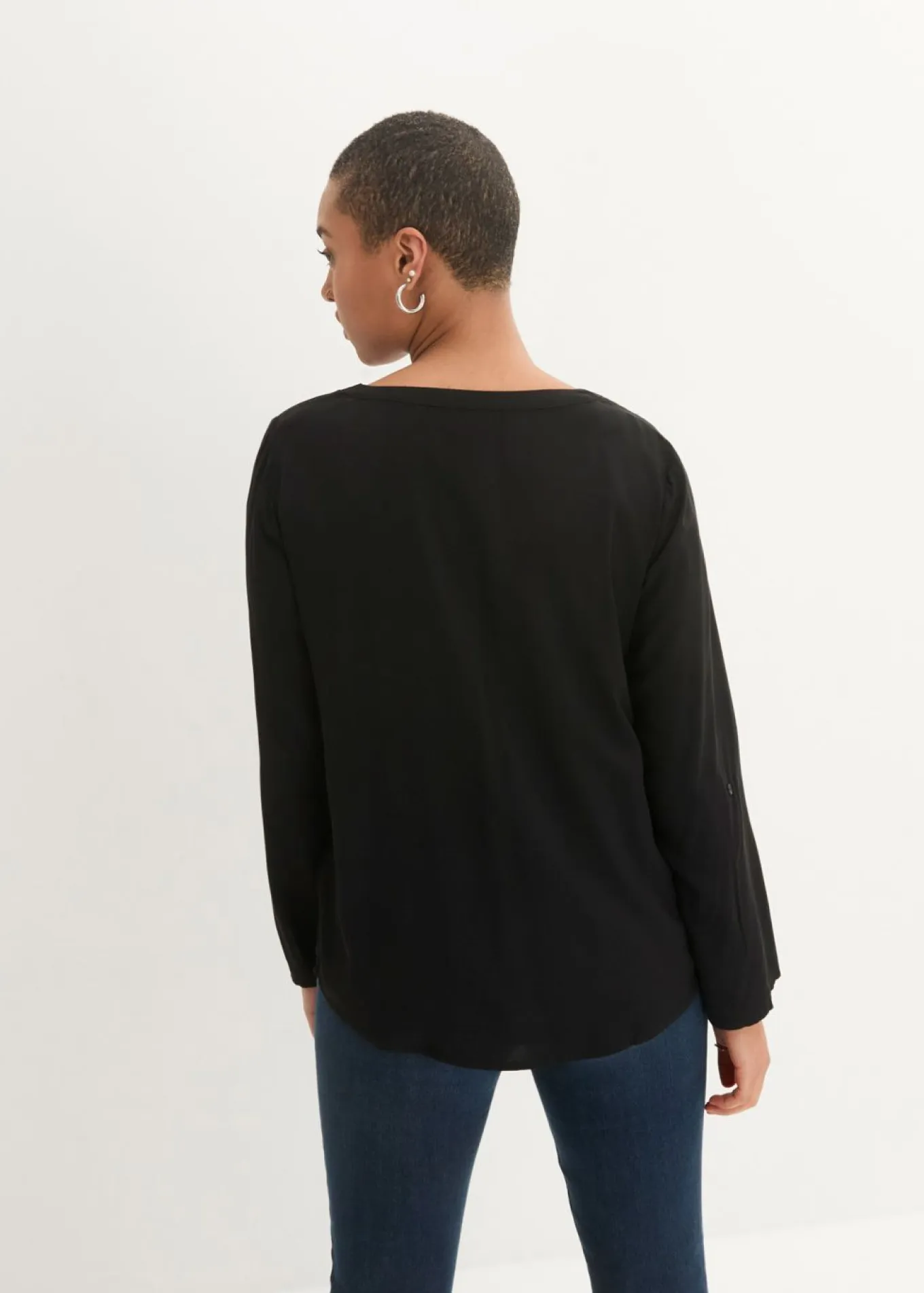 Blusa de manga larga con escote en V de viscosa fluida