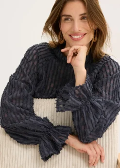 Blusa de material estructurado