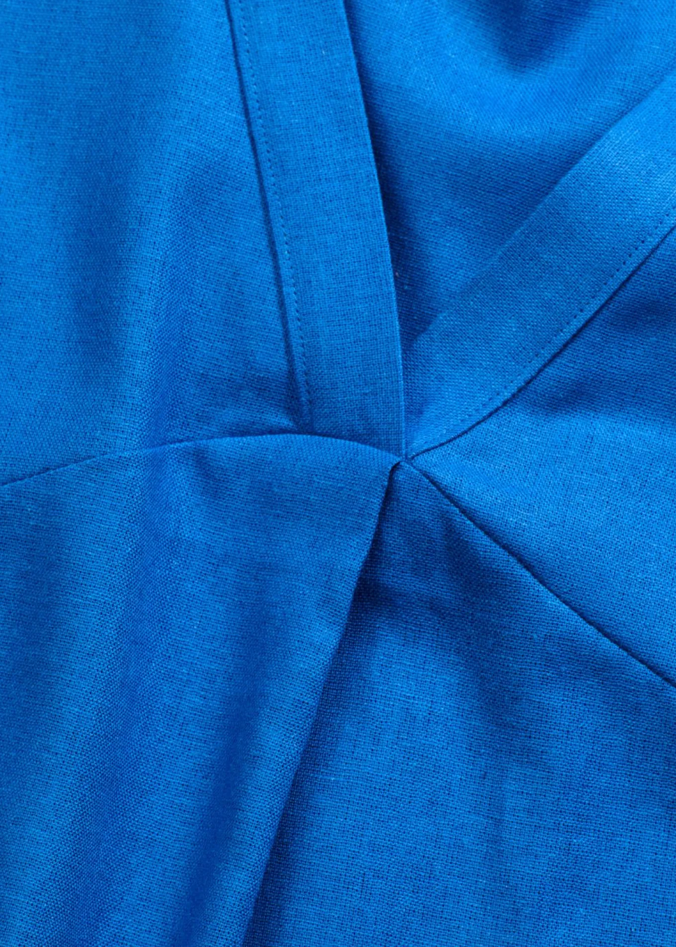 Blusa de mezcla de lino vaporoso