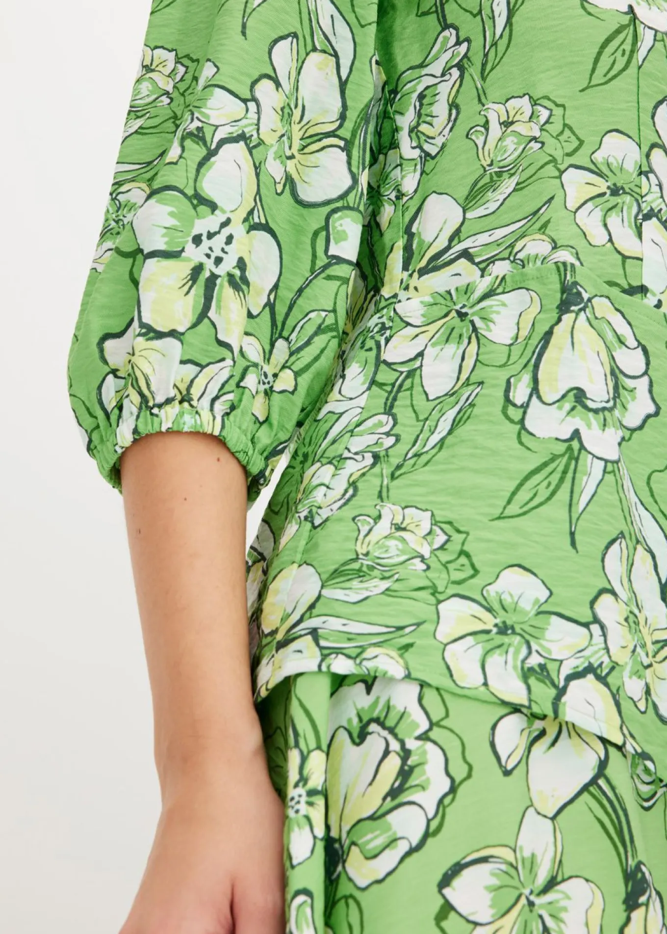 Blusa de mezcla de viscosa fluida