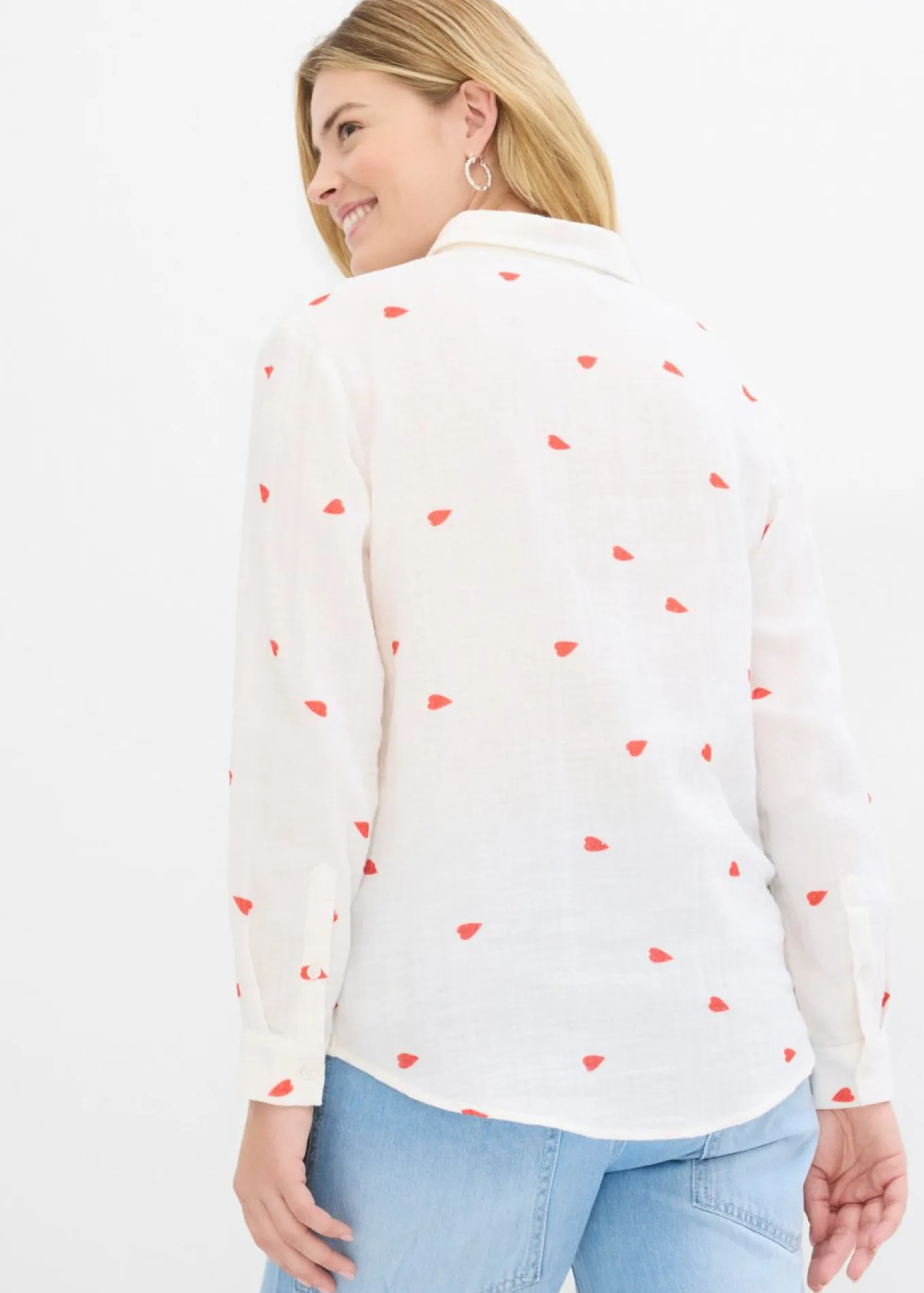 Blusa de muselina con corazones