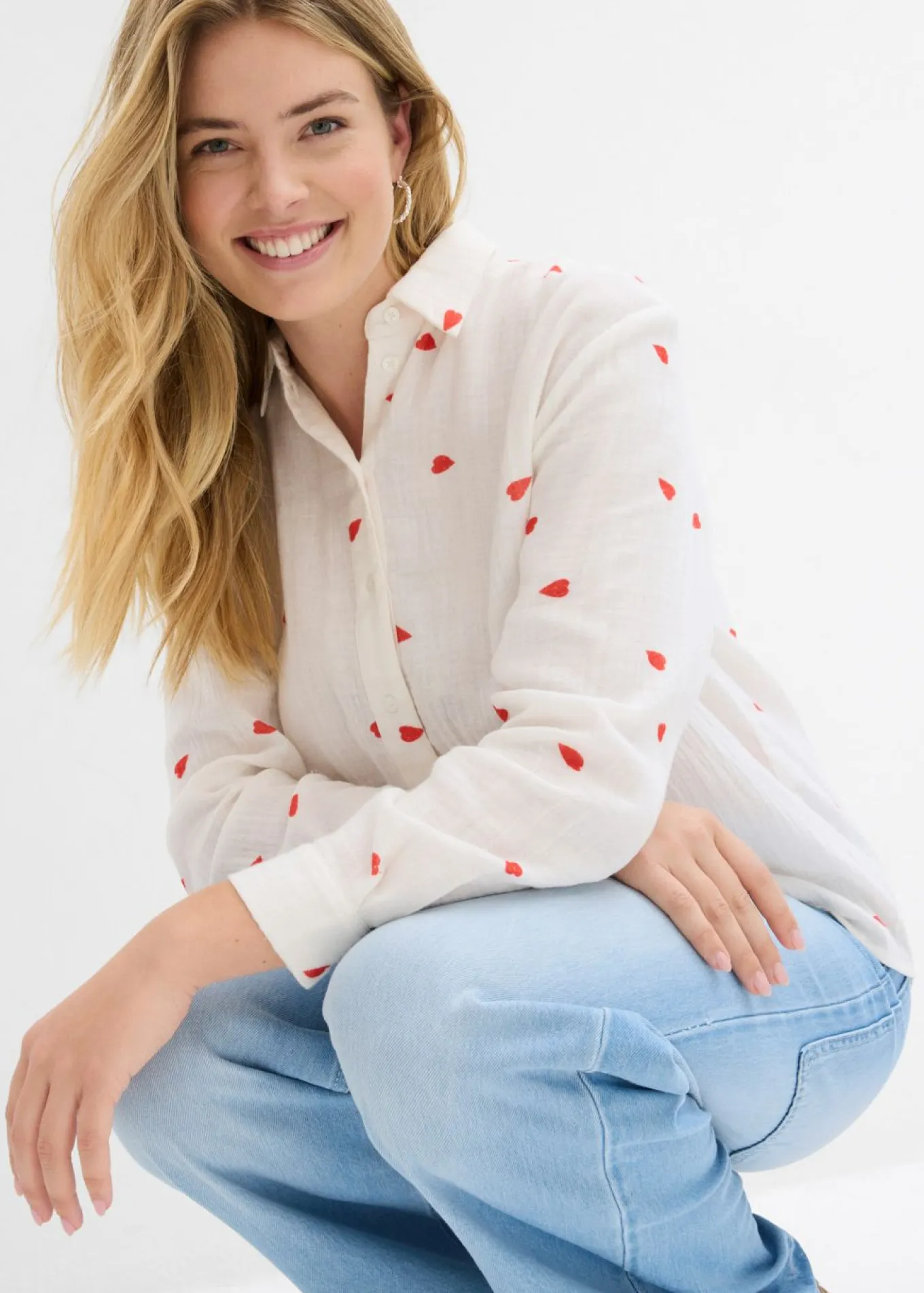 Blusa de muselina con corazones