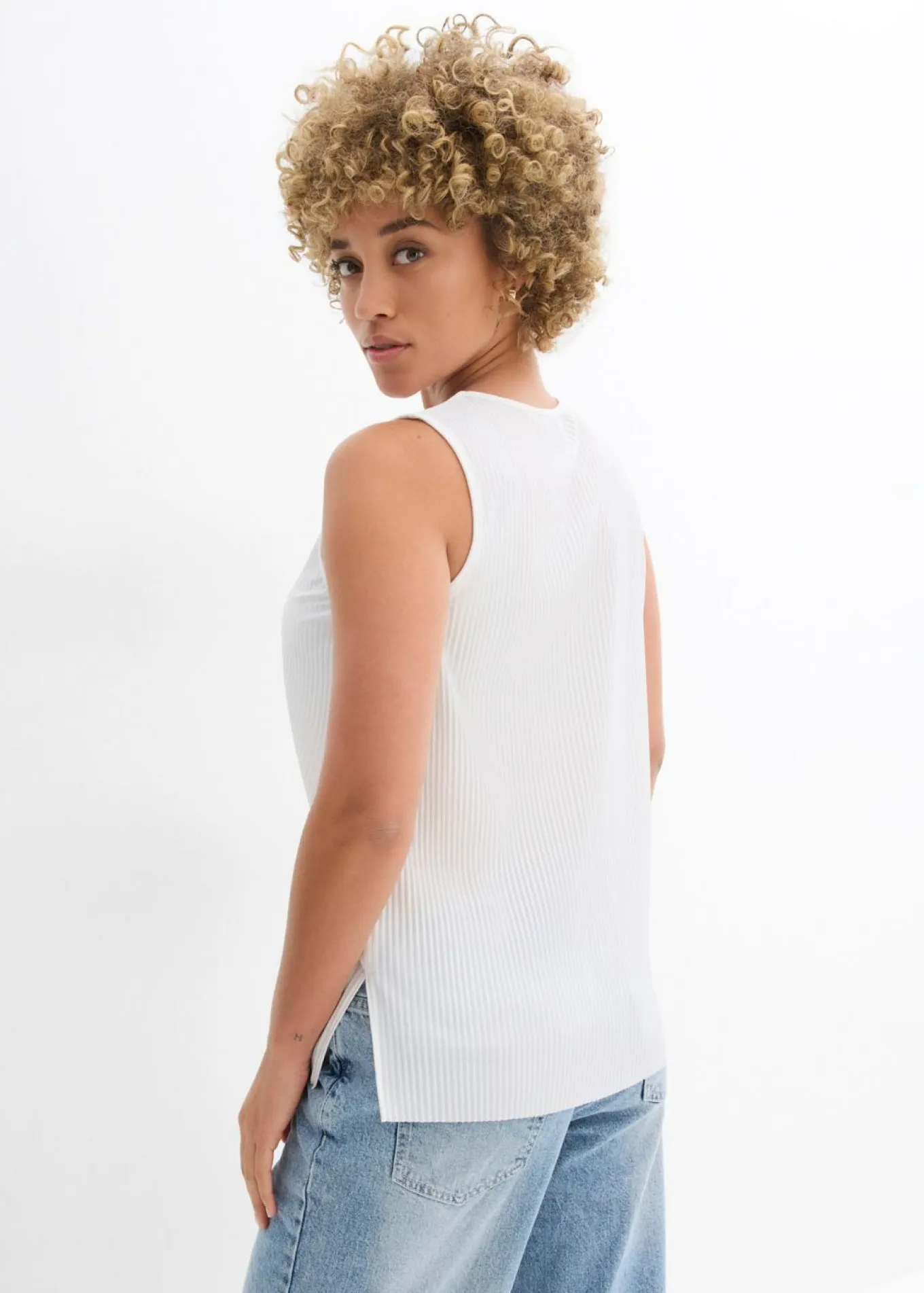 Blusa de poliéster reciclado