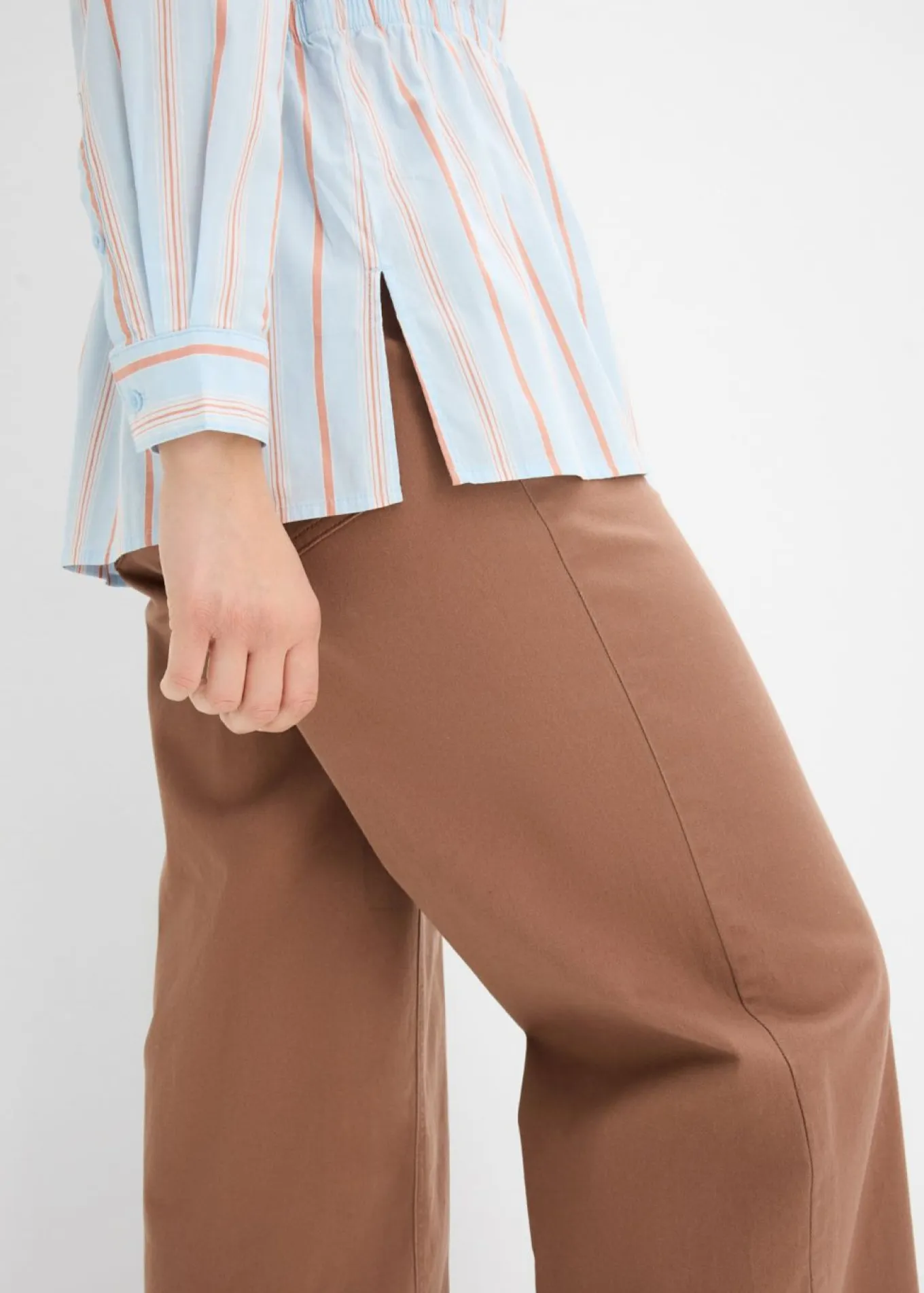 Blusa de popelín de algodón elástico
