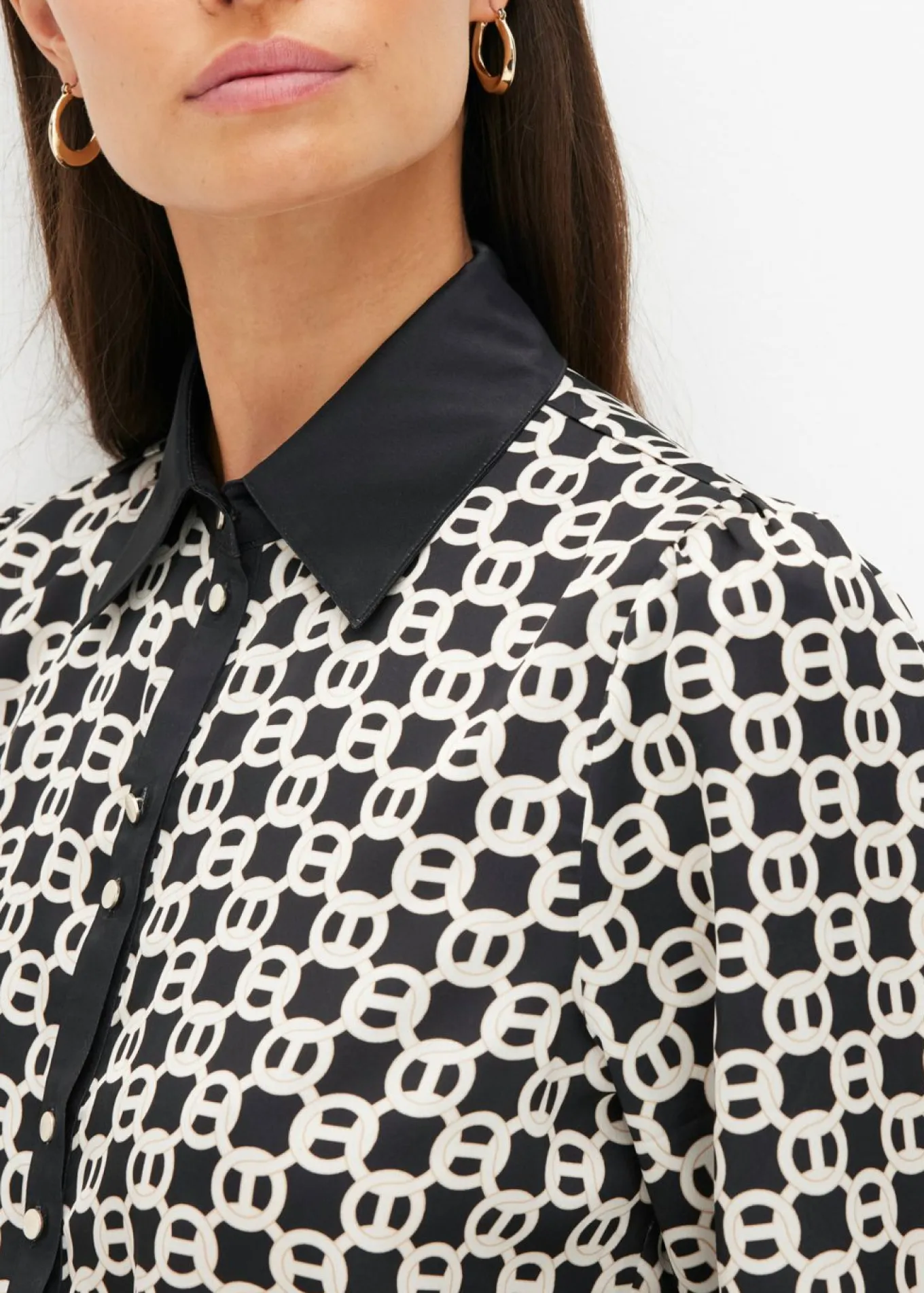 Blusa de satén