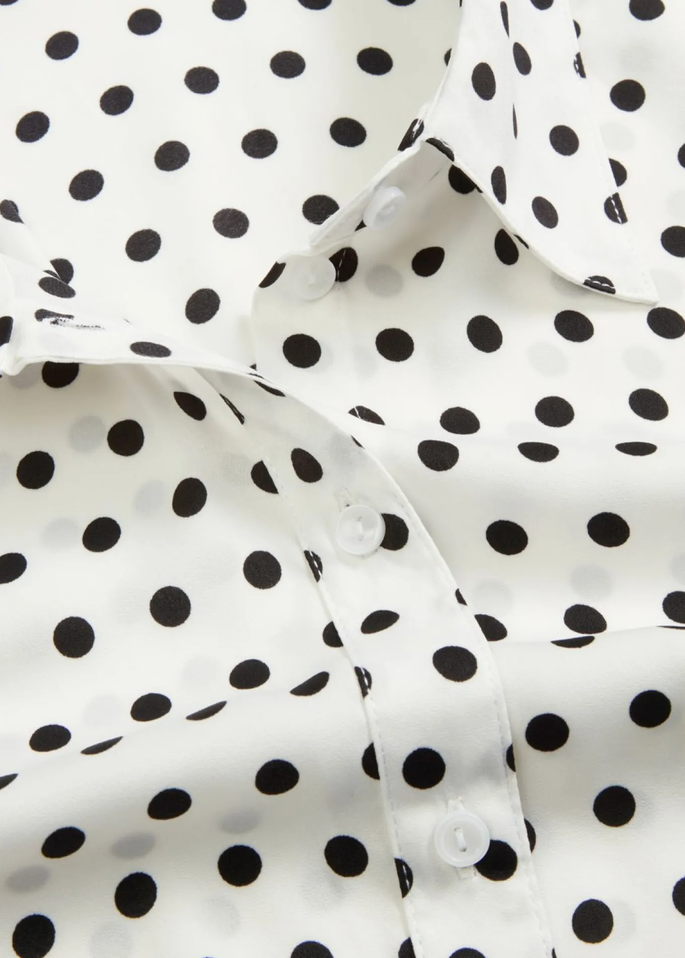 Blusa de satén fino