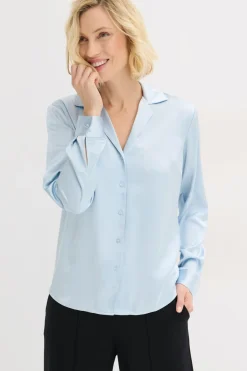 Blusa de satén fino