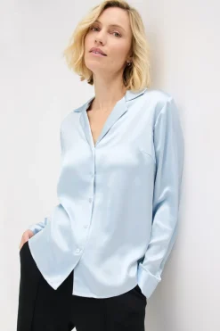 Blusa de satén fino