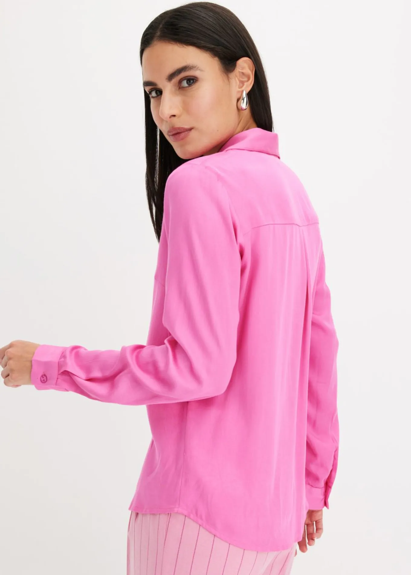 Blusa de satén fino