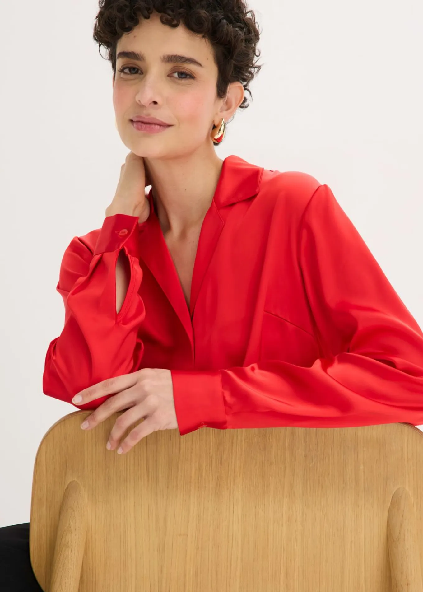 Blusa de satén fino