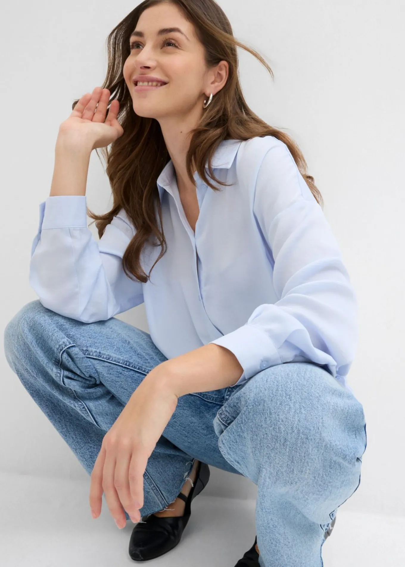 Blusa de satén fluido