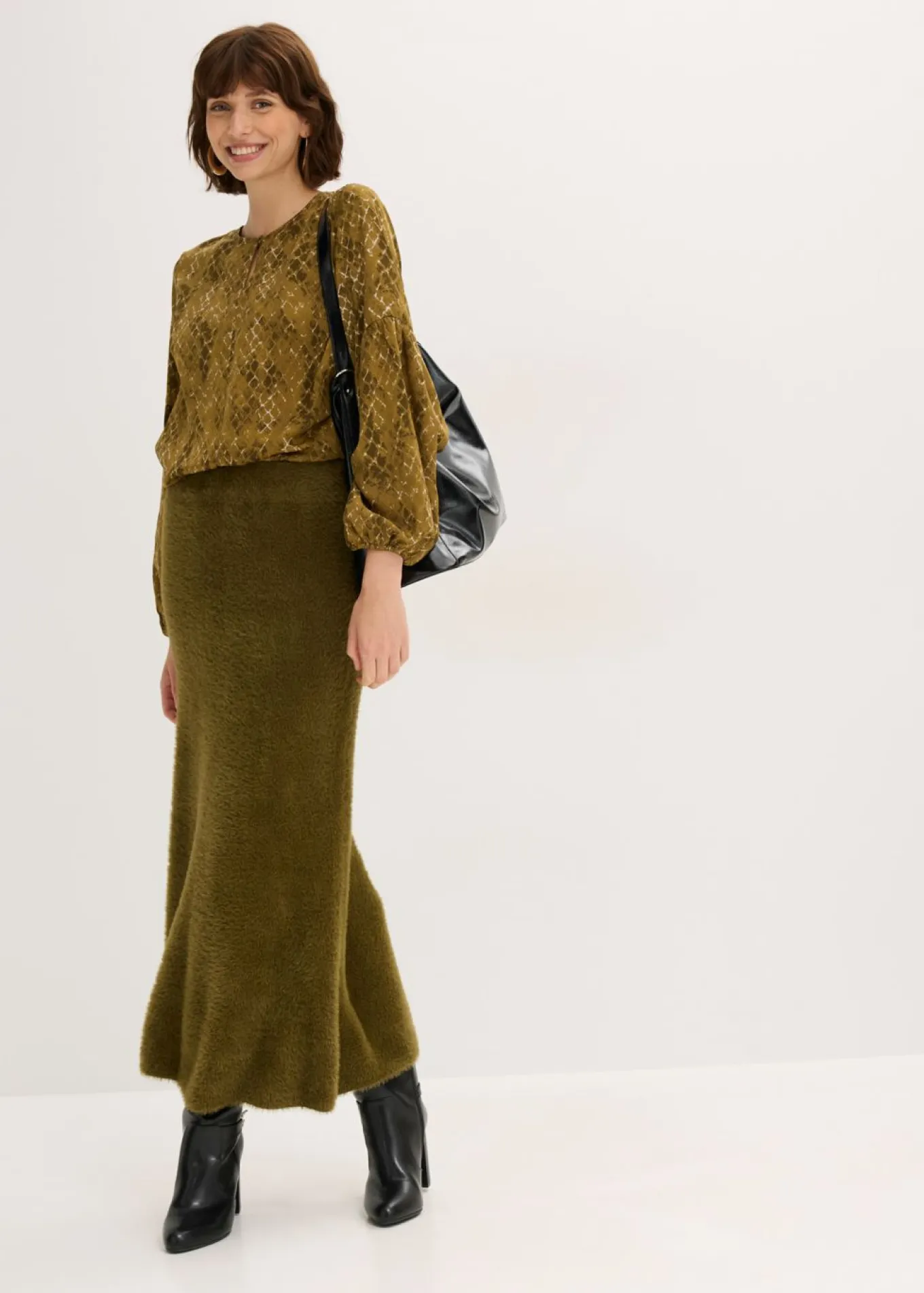 Blusa de satén fluido