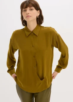 Blusa de satén fluido