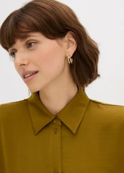 Blusa de satén fluido