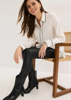 Blusa de satén fluido