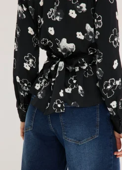 Blusa de satén fluido