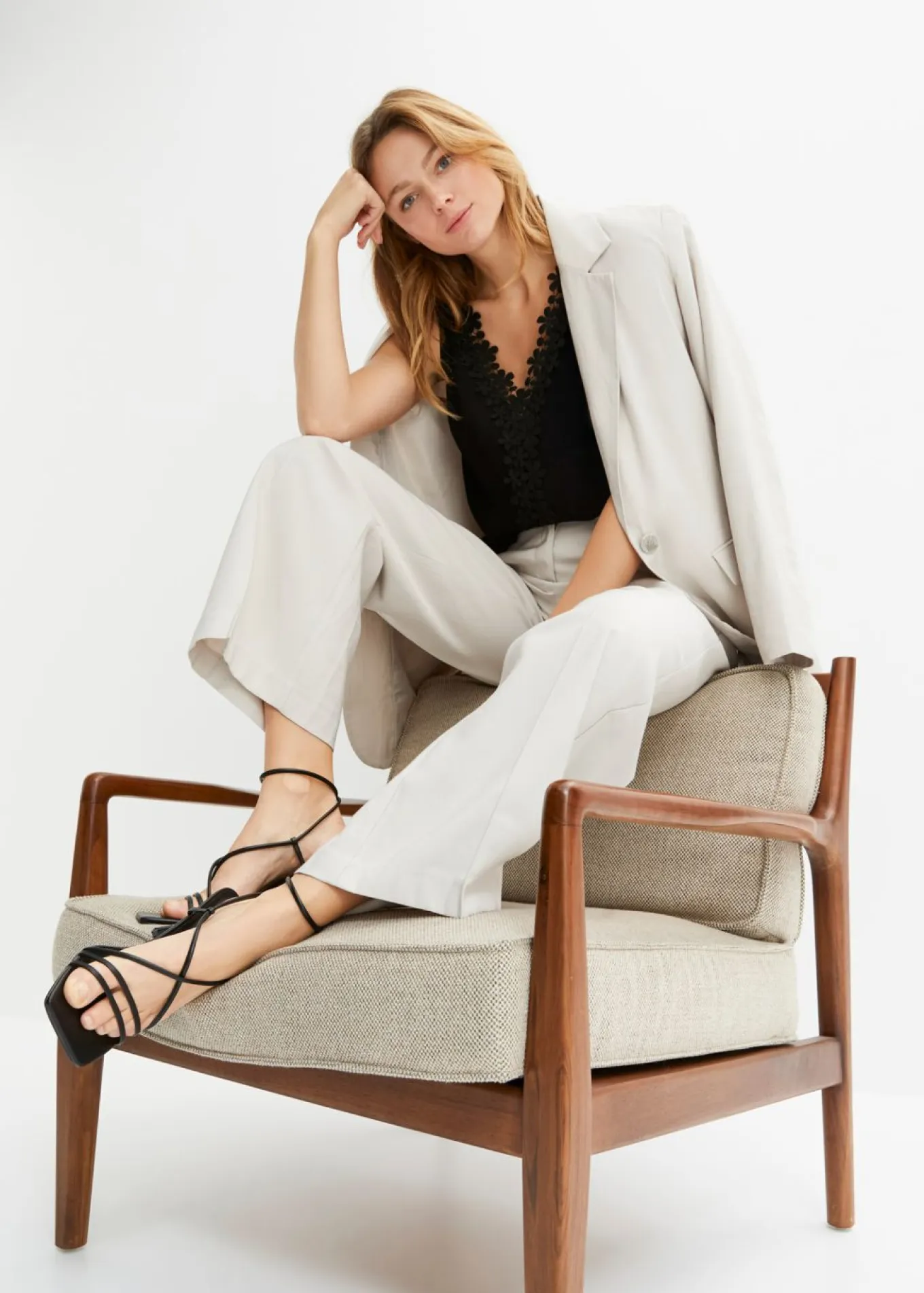 Blusa de tejido arrugado estructurado