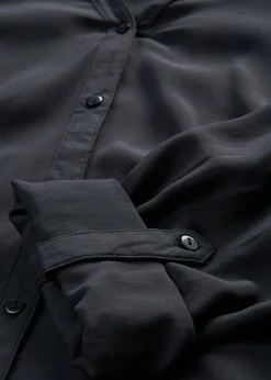 Blusa de viscosa fluida