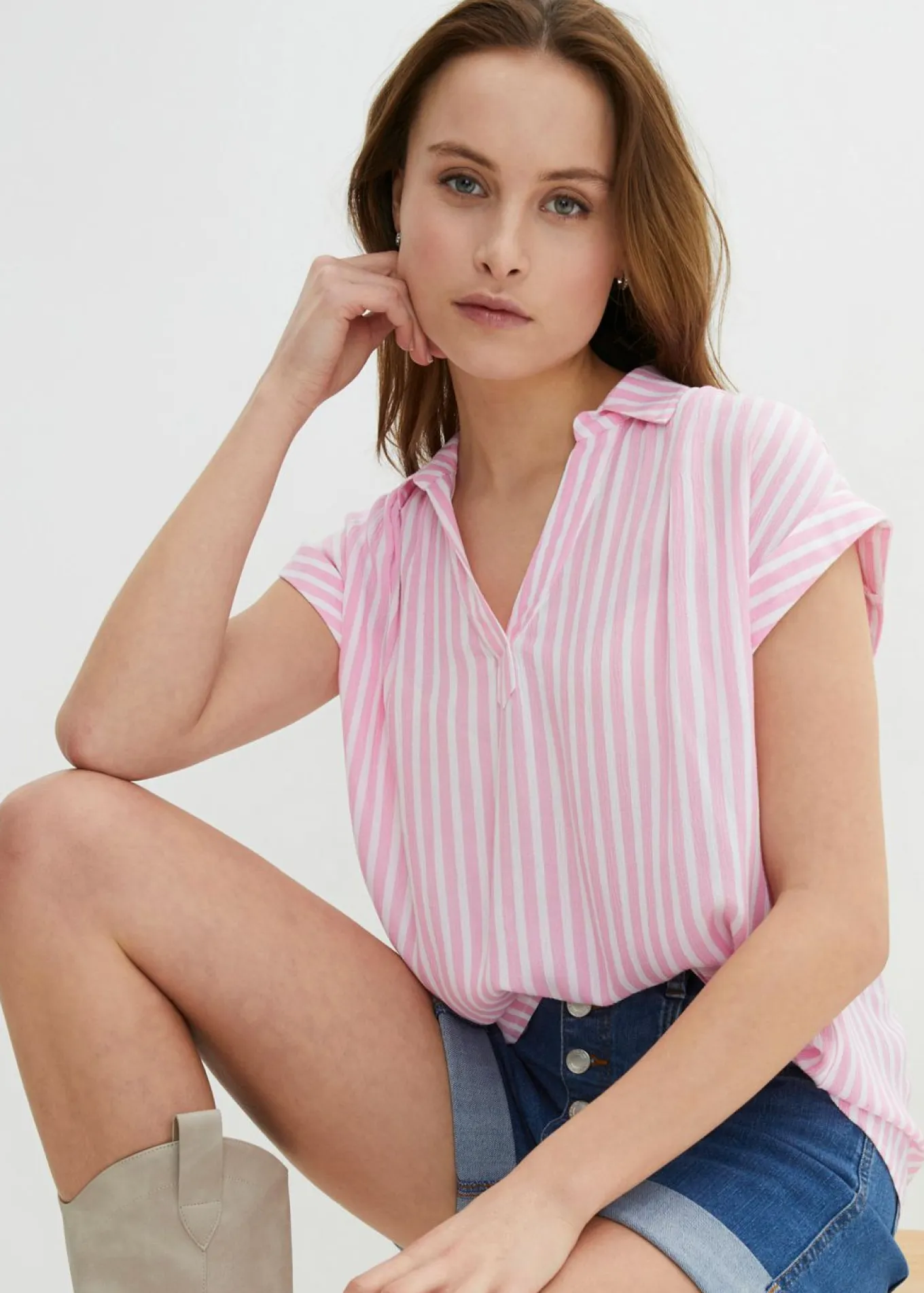 Blusa de viscosa fluida con manga corta