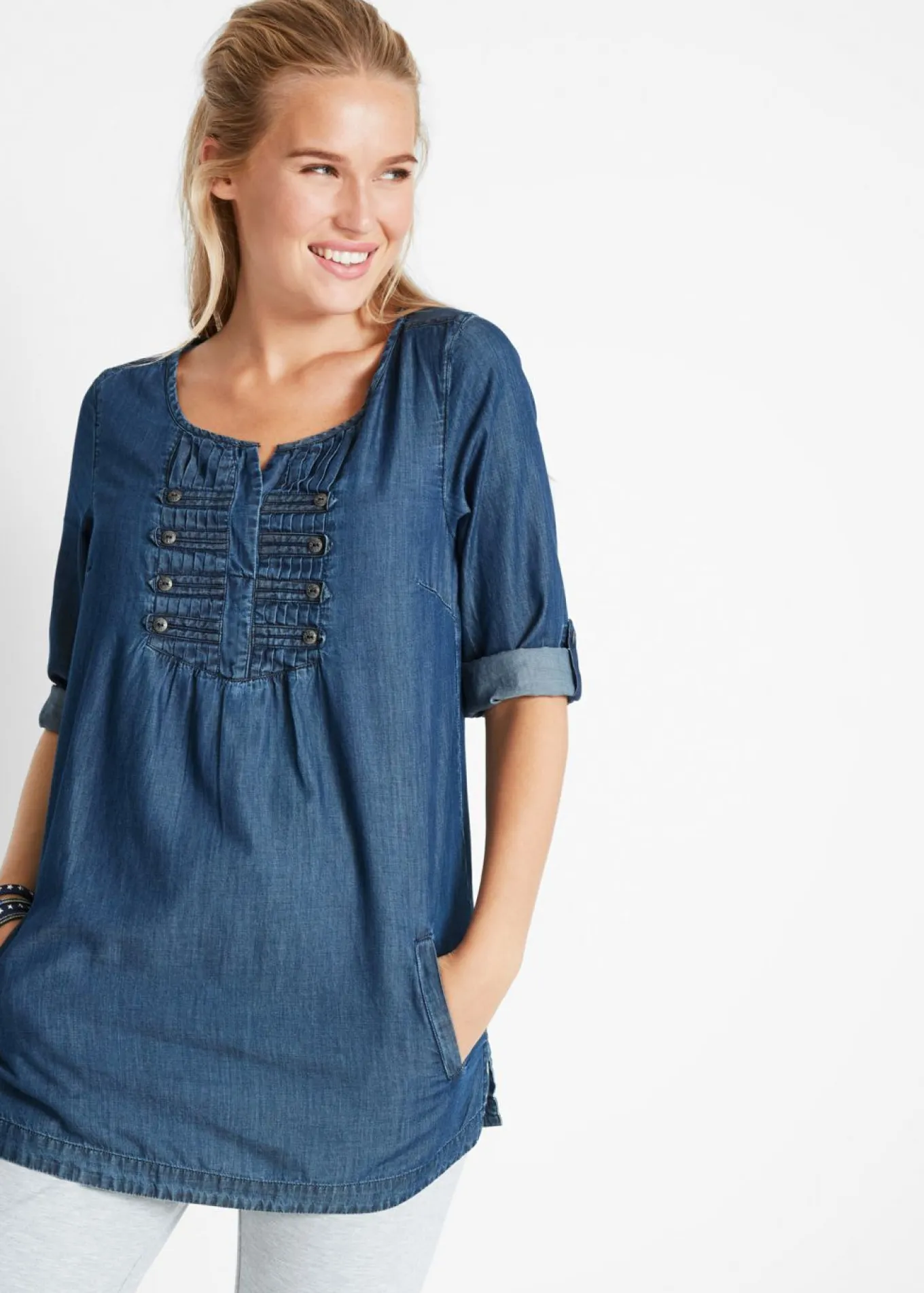 Blusa larga con corte en A