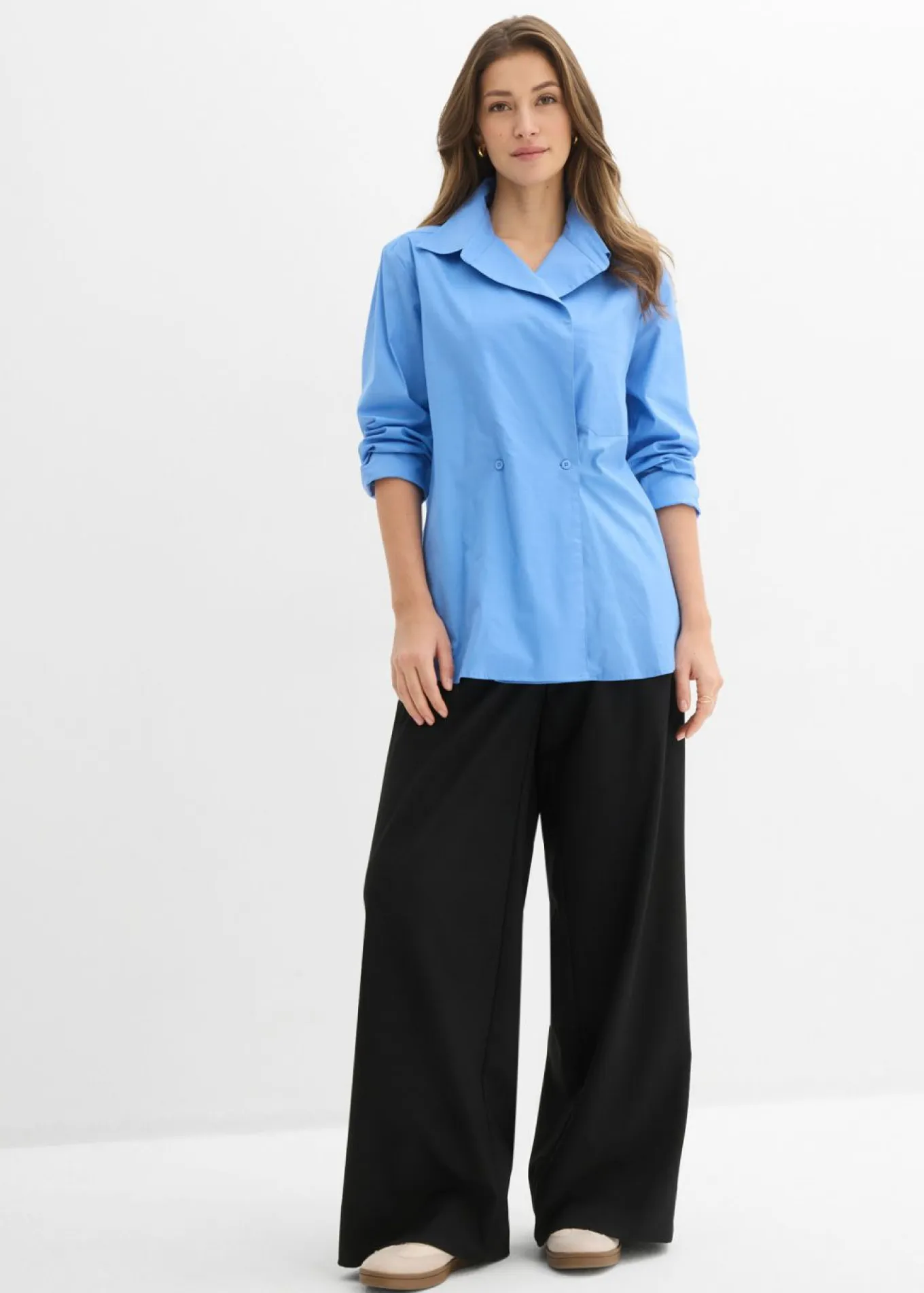 Blusa larga con escote en V