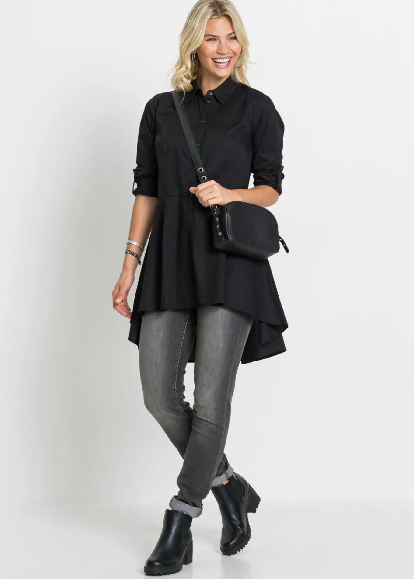 Blusa larga con volante