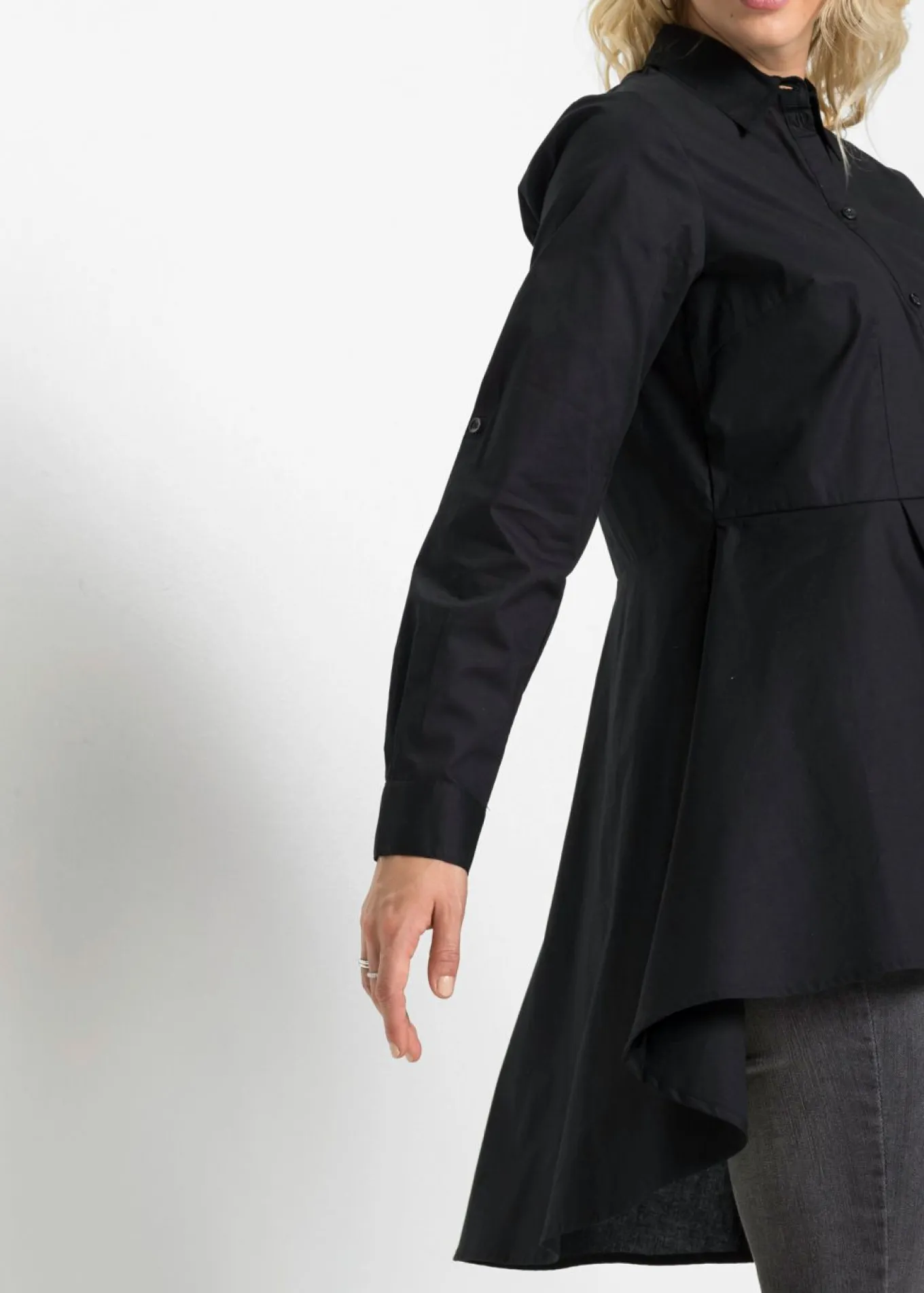 Blusa larga con volante