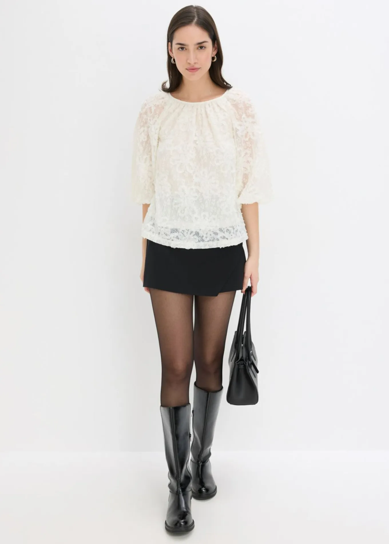 Blusa sin cierre con estampado floral texturizado