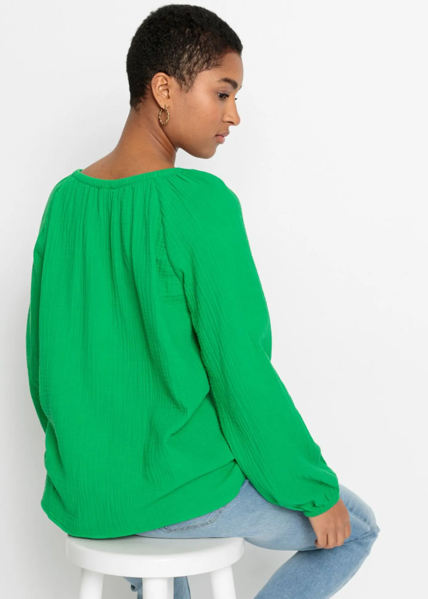 Blusa sin cierre de muselina ligera