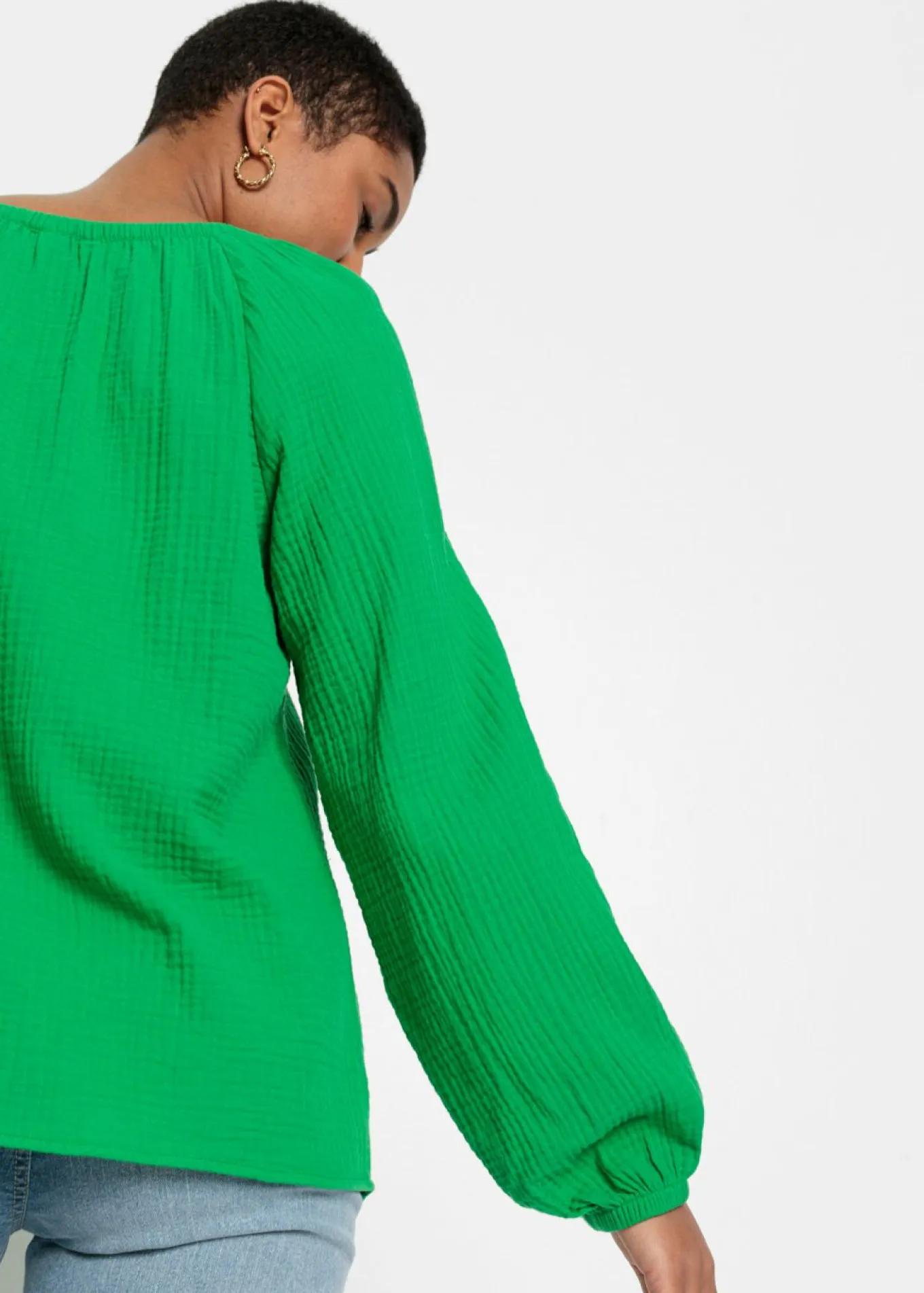 Blusa sin cierre de muselina ligera