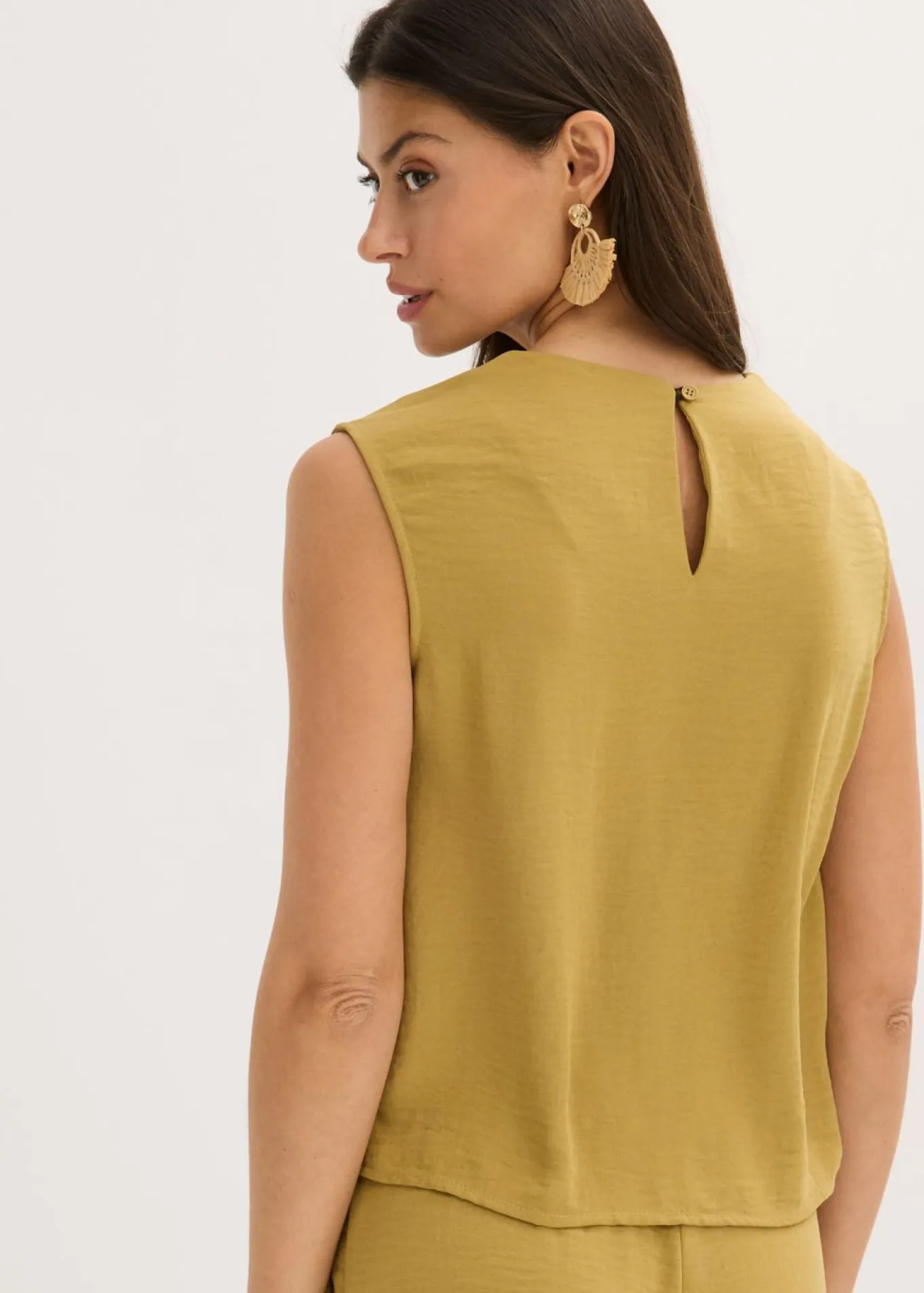 Blusa sin mangas con nudos