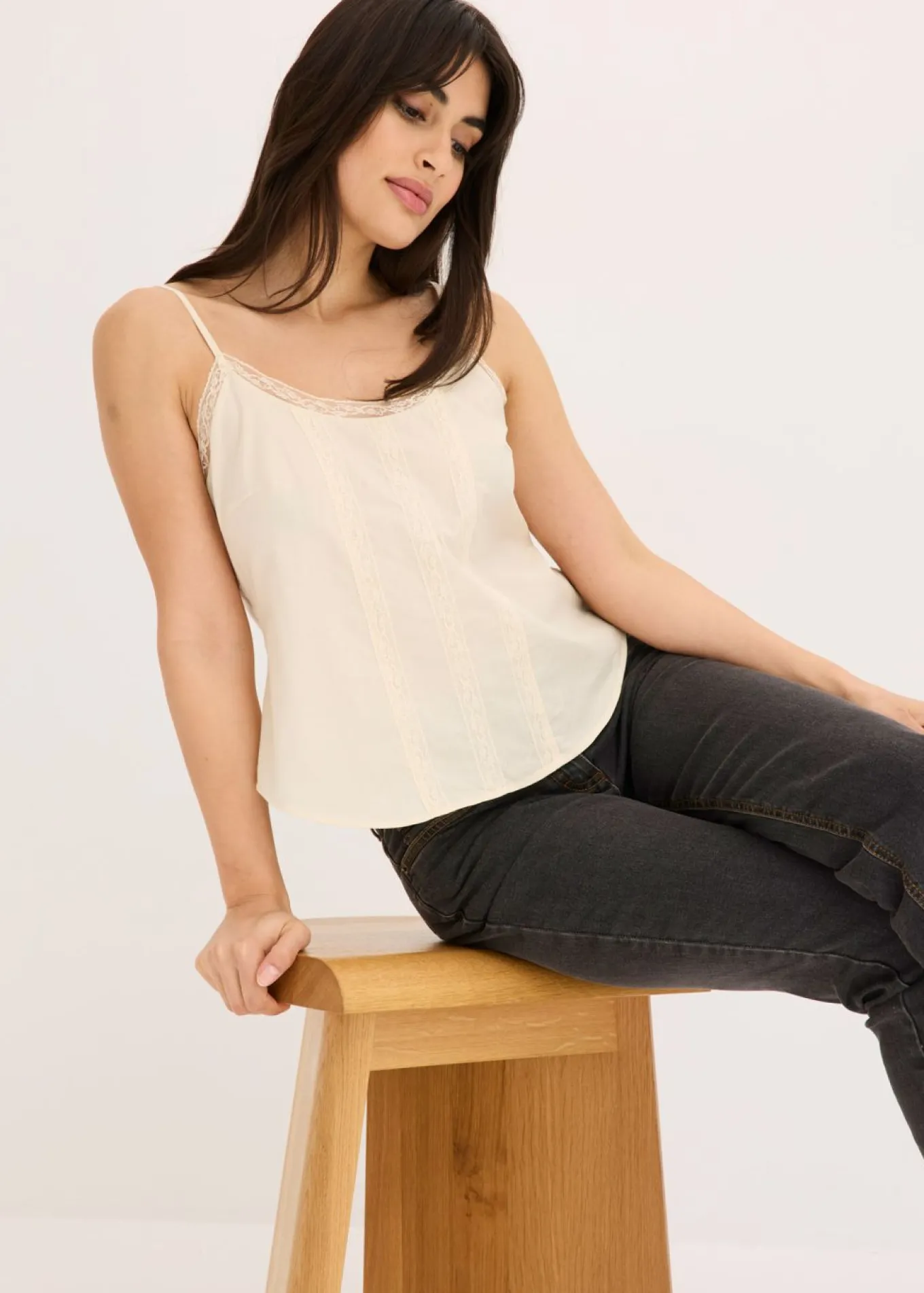Blusa sin mangas de algodón puro con bordado calado