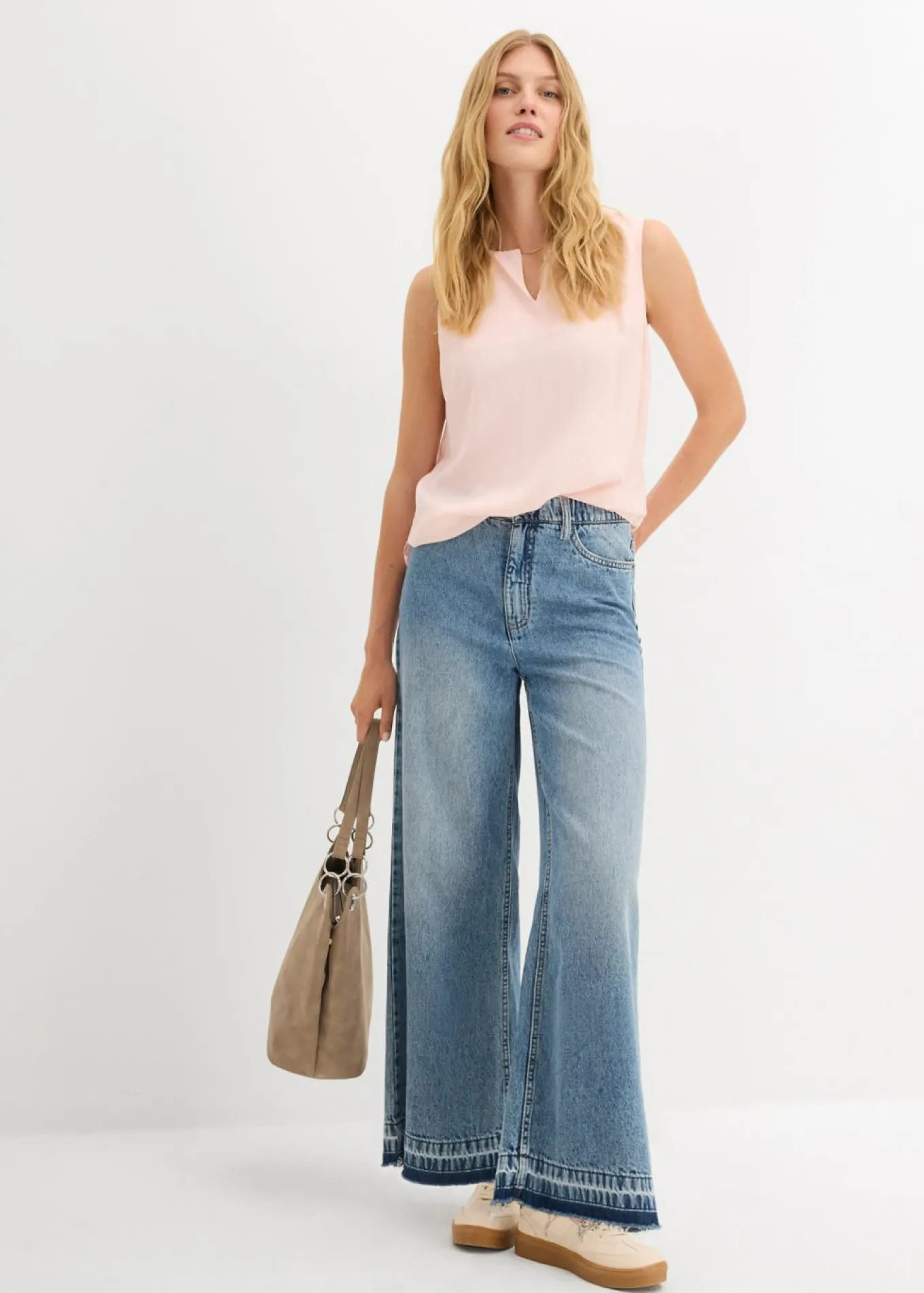 Blusa sin mangas de viscosa suave