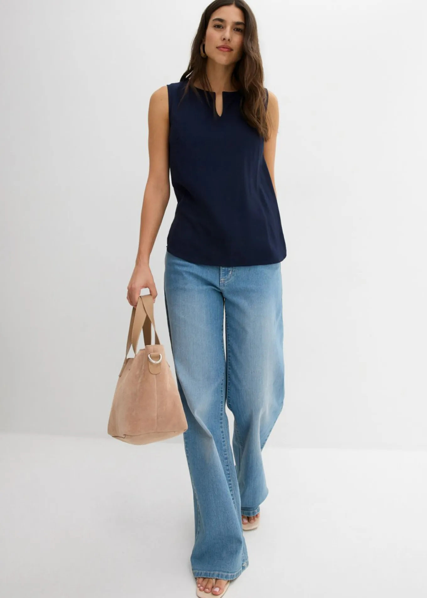 Blusa sin mangas de viscosa suave