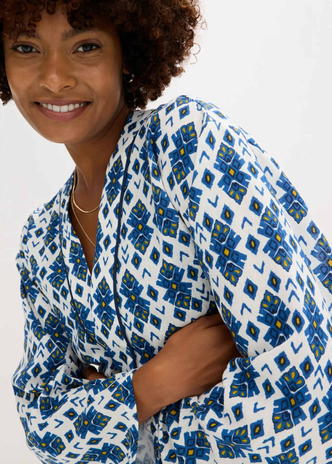 Blusa tipo kimono