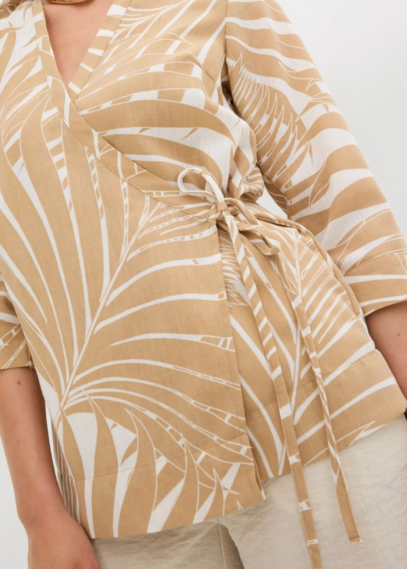 Blusa tipo kimono con aspecto de lino